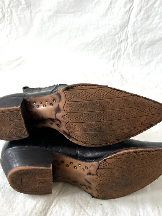 Tony Lama boots Coco short ankle booties womens 7.5 black leather snip toe - Picture 8 of 10